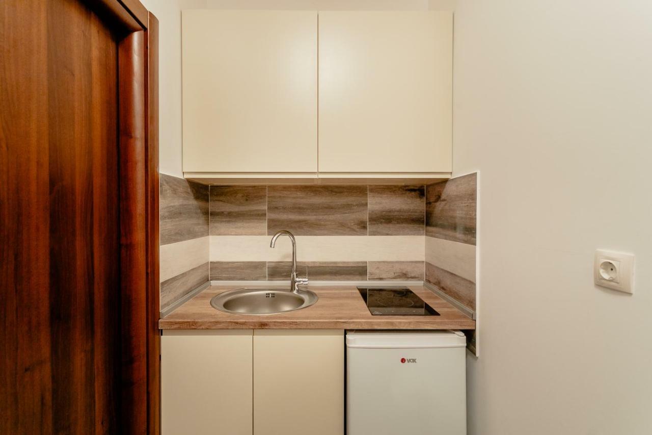 Apartments Belvedere Херцег Нови Екстериор снимка