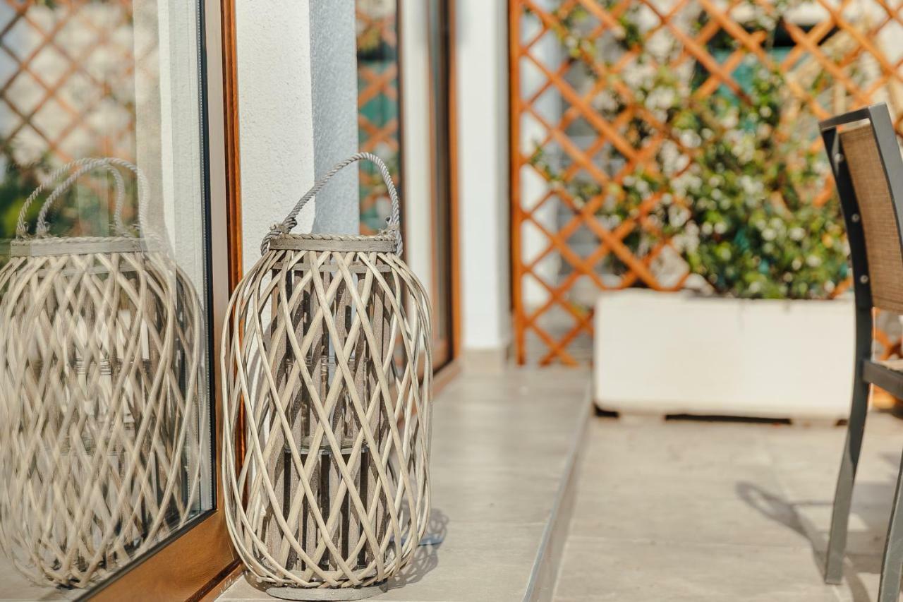 Apartments Belvedere Херцег Нови Екстериор снимка